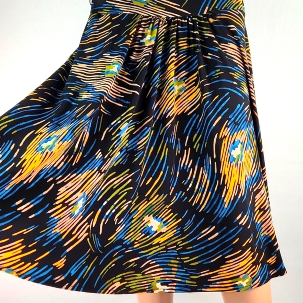 East 5th Skirt, Size M Awesome Colorful Pattern